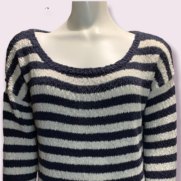 TALULA NAVY AND WHITE CROPPED SWEATER - Picture 2 of 5